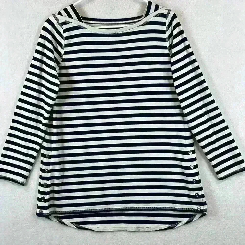 Soft Surroundings Women’s Tee Size Small Blue and White Stripe Boat Neck